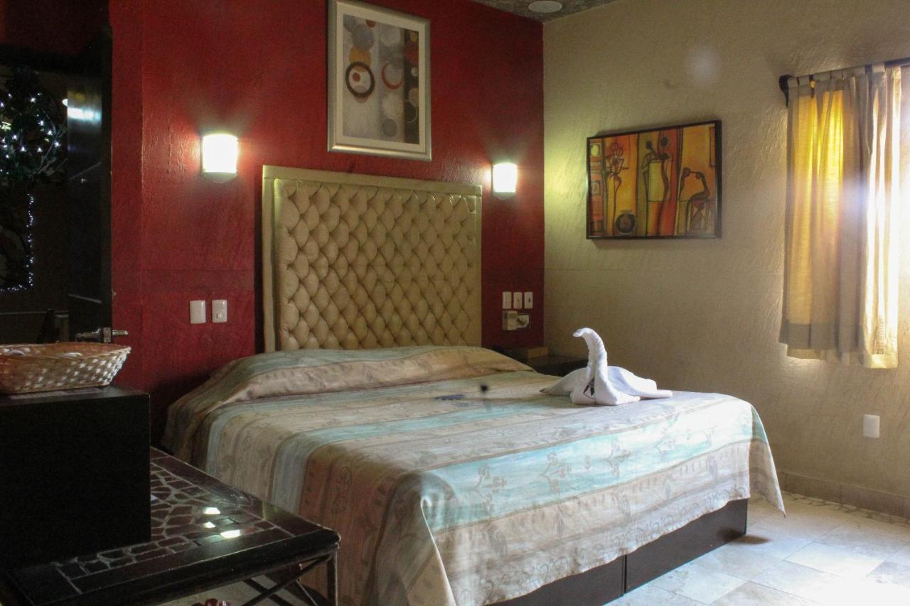 Villas Y Suites Paraiso Del Sur 库埃纳瓦卡 外观 照片