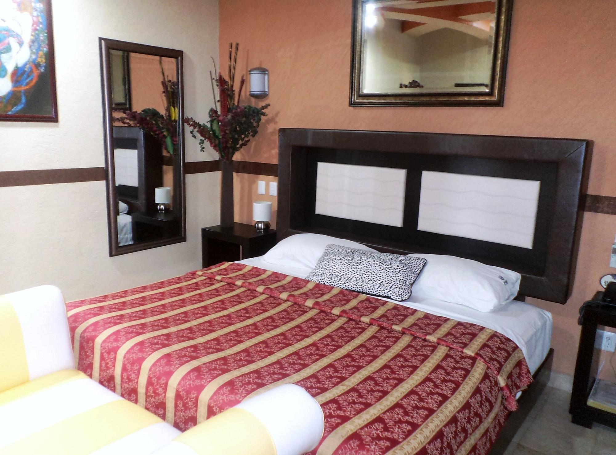 Villas Y Suites Paraiso Del Sur 库埃纳瓦卡 外观 照片