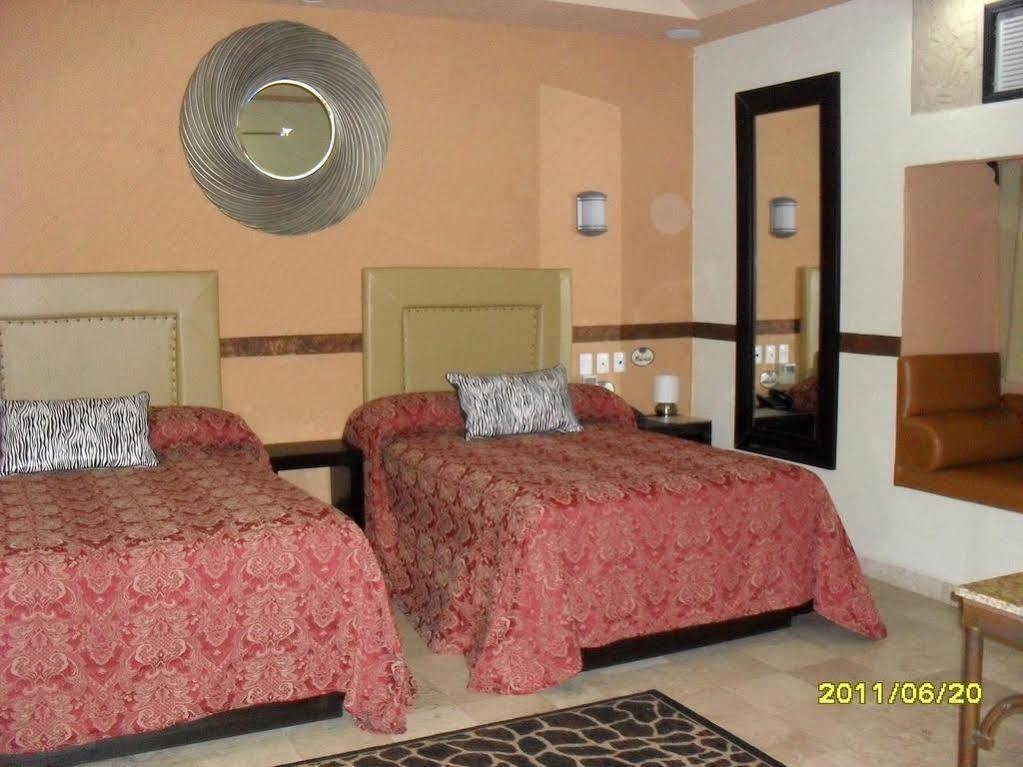 Villas Y Suites Paraiso Del Sur 库埃纳瓦卡 外观 照片